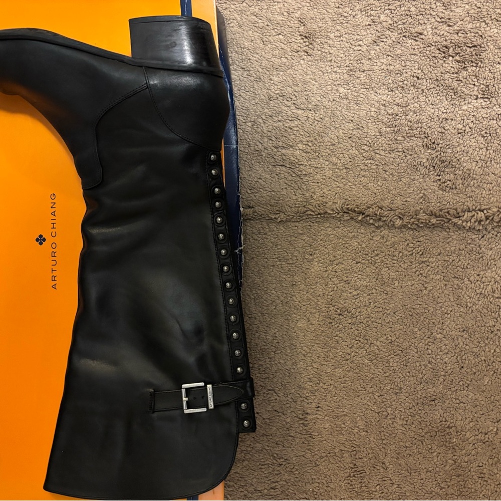 Arturo Chiang Black Women’s Boots. Heel is missingg on the bottom of one boot.